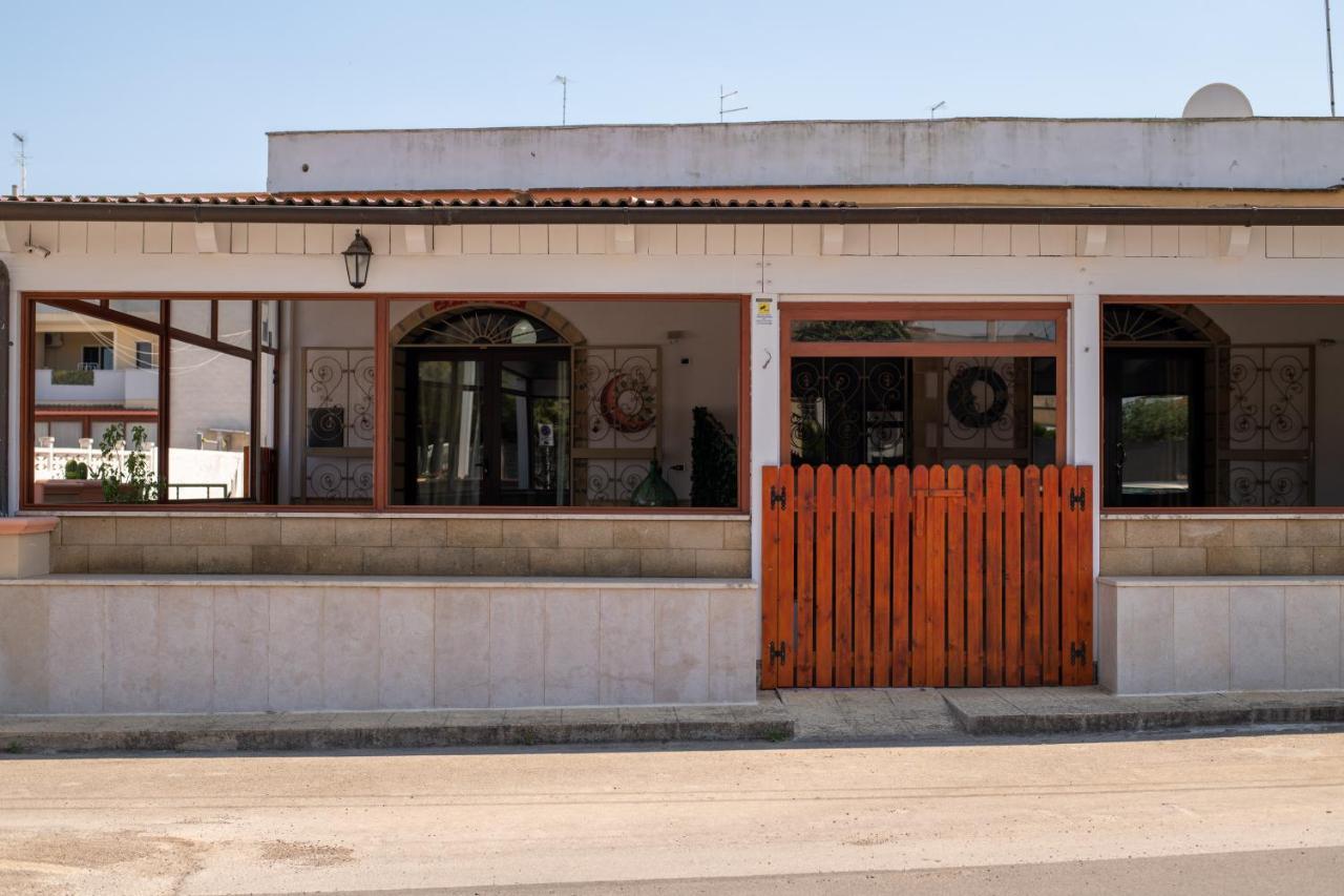 La Casa Di Luca - By Host4U Apartment Pulsano Exterior photo